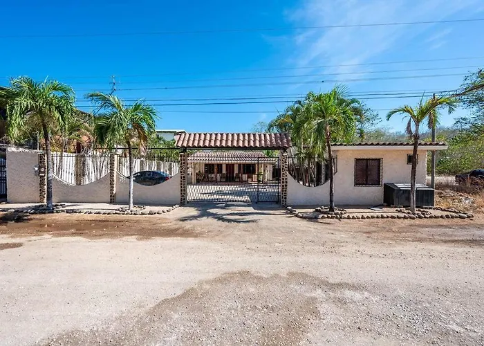 Apartamento Cozy Beachside With Pool And Free Wifi